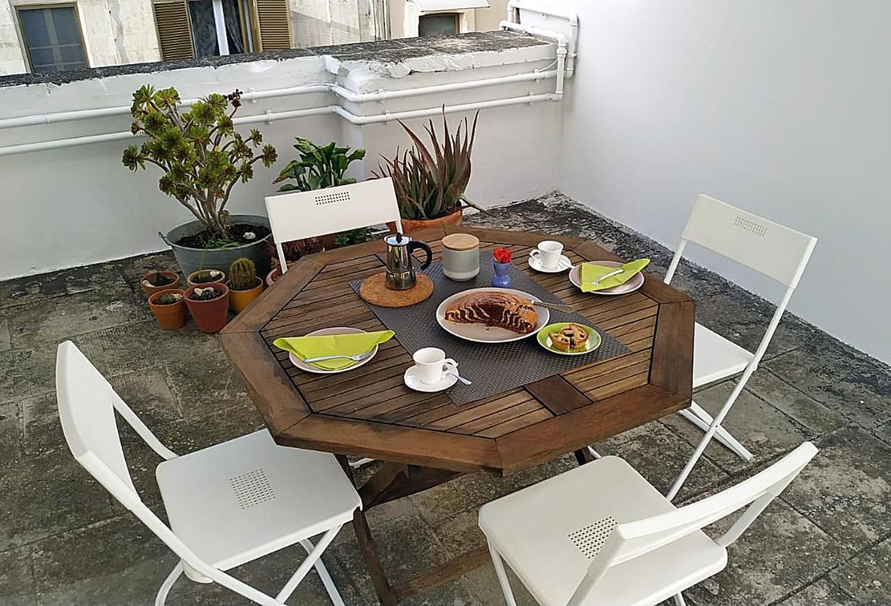 Confortevole Appartamento Vicino Al Centro Lecce Ngoại thất bức ảnh